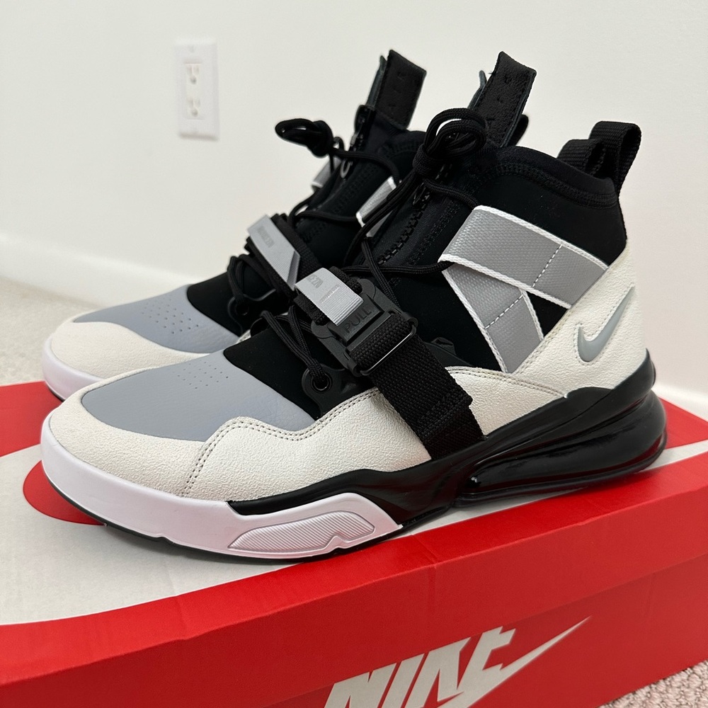 Nike Air Force 270 Utility “Black Sail”